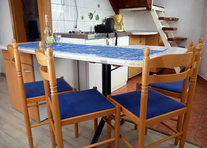Appartement By The Sea Krk - 5399 Krk Town